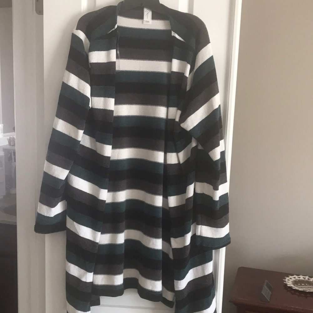 Sew in Love Size XL NWOT